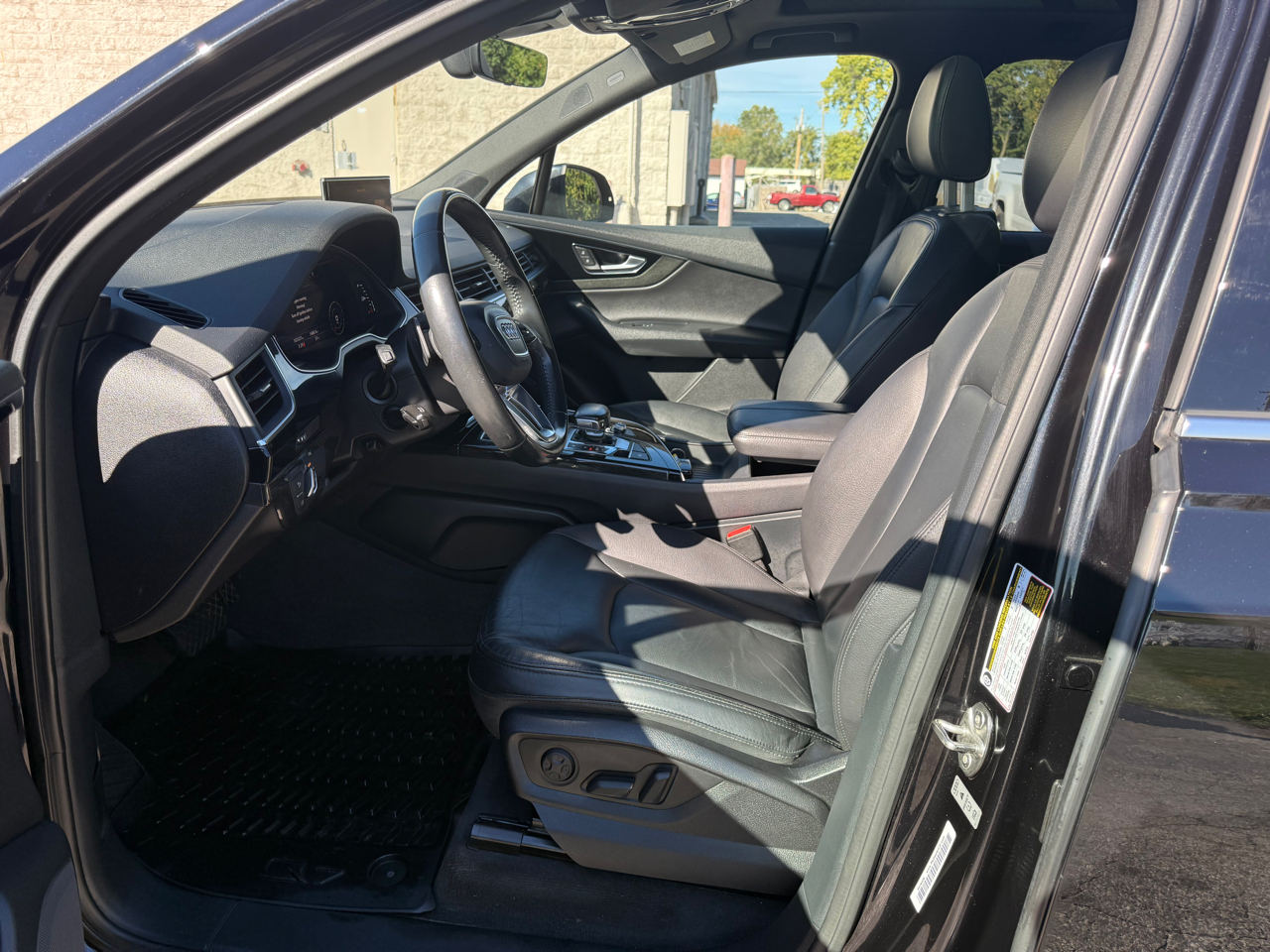 Audi Q7 2.0T Premium Plus quattro 2017 Audi Q7 2.0T Premium Plus quattro 2017
