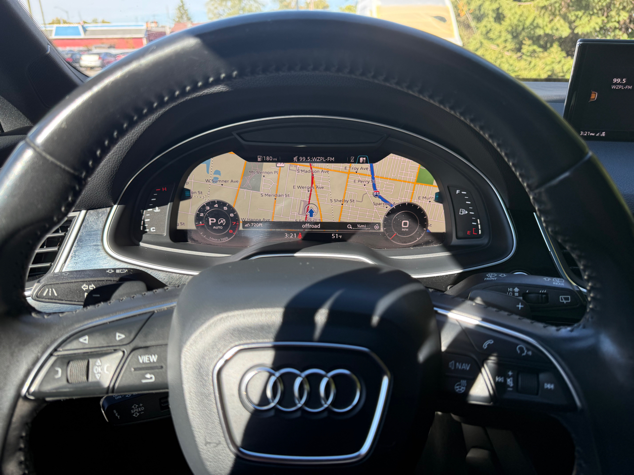 Audi Q7 2.0T Premium Plus quattro 2017 Audi Q7 2.0T Premium Plus quattro 2017