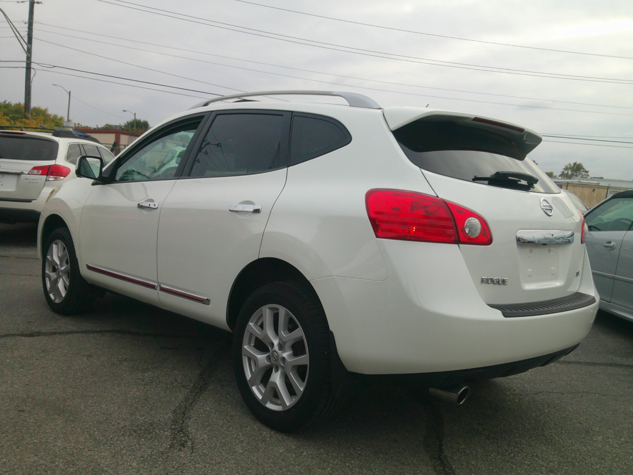 Nissan Rogue SL 2WD 2013 Nissan Rogue SL 2WD 2013