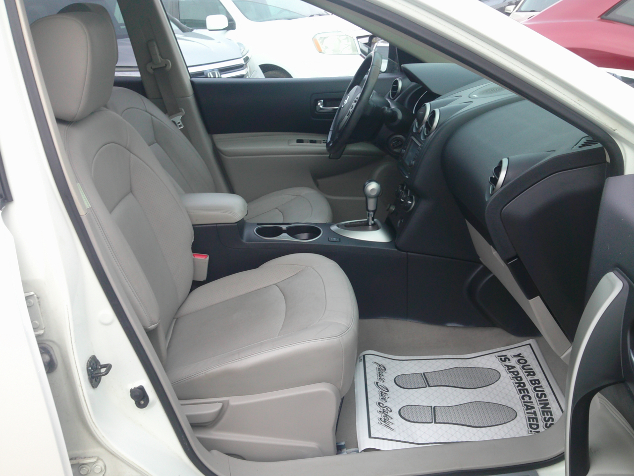 Nissan Rogue SL 2WD 2013 Nissan Rogue SL 2WD 2013