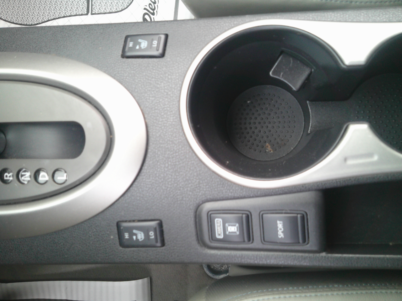 Nissan Rogue SL 2WD 2013 Nissan Rogue SL 2WD 2013