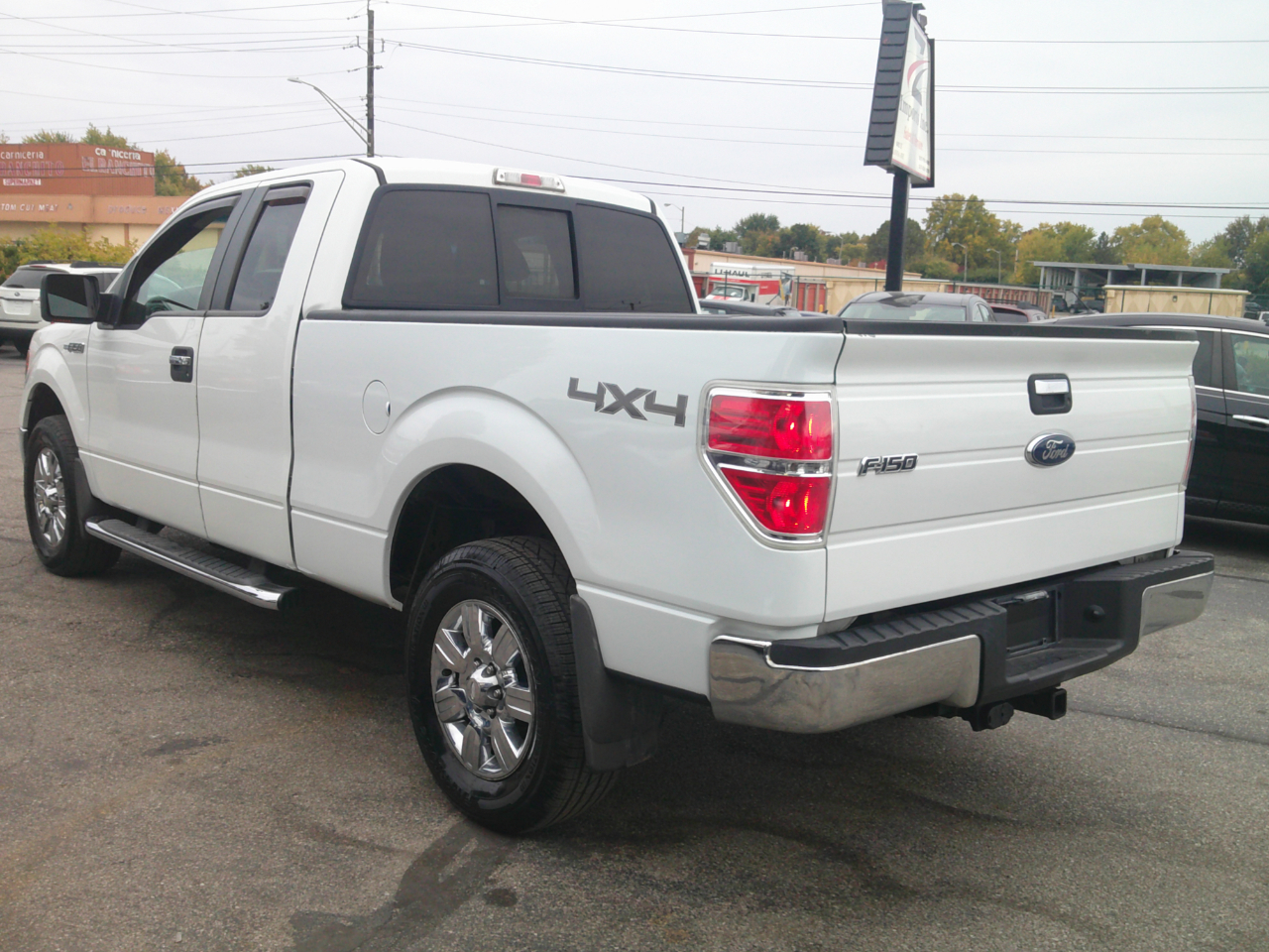 Ford F-150 XLT SuperCab 8-ft. Bed 4WD 2010 Ford F-150 XLT SuperCab 8-ft. Bed 4WD 2010