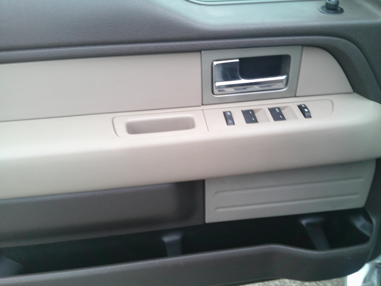 Ford F-150 XLT SuperCab 8-ft. Bed 4WD 2010 Ford F-150 XLT SuperCab 8-ft. Bed 4WD 2010