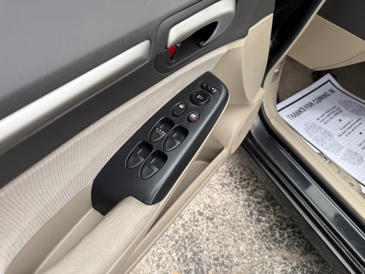 Honda Civic Hybrid CVT AT-PZEV 2011 Honda Civic Hybrid CVT AT-PZEV 2011