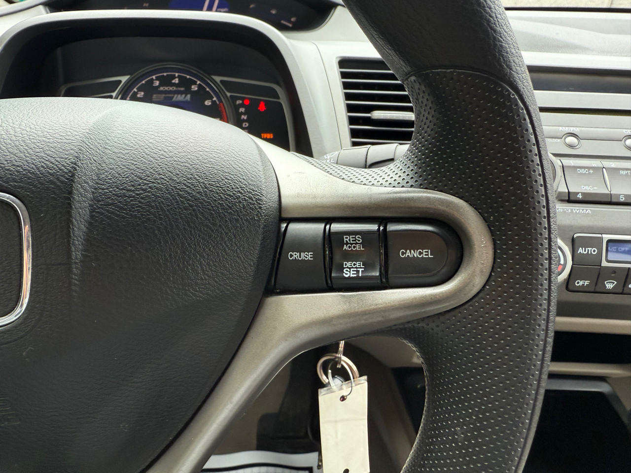 Honda Civic Hybrid CVT AT-PZEV 2011 Honda Civic Hybrid CVT AT-PZEV 2011