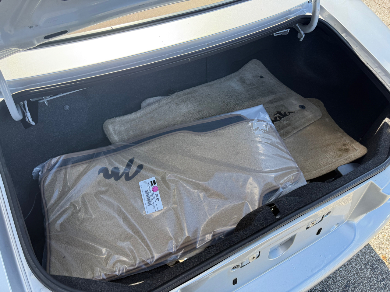 Mazda MX-5 Miata Base 2004 Mazda MX-5 Miata Base 2004