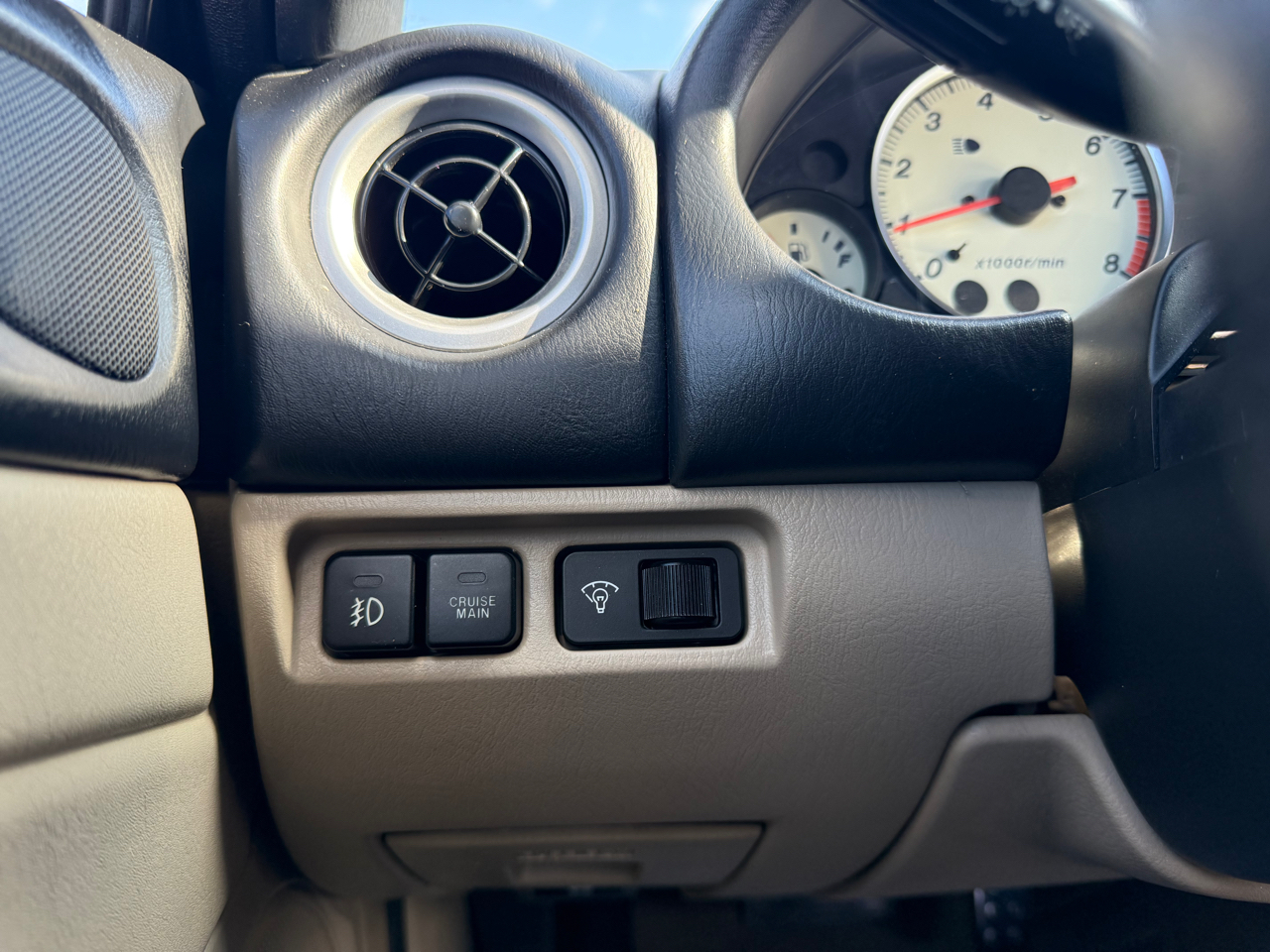 Mazda MX-5 Miata Base 2004 Mazda MX-5 Miata Base 2004