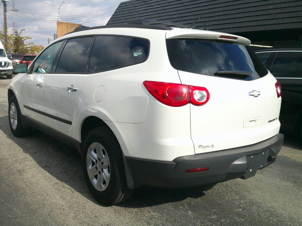 Chevrolet Traverse LS FWD w/PDC 2011 Chevrolet Traverse LS FWD w/PDC 2011