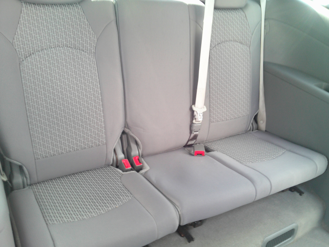 Chevrolet Traverse LS FWD w/PDC 2011 Chevrolet Traverse LS FWD w/PDC 2011