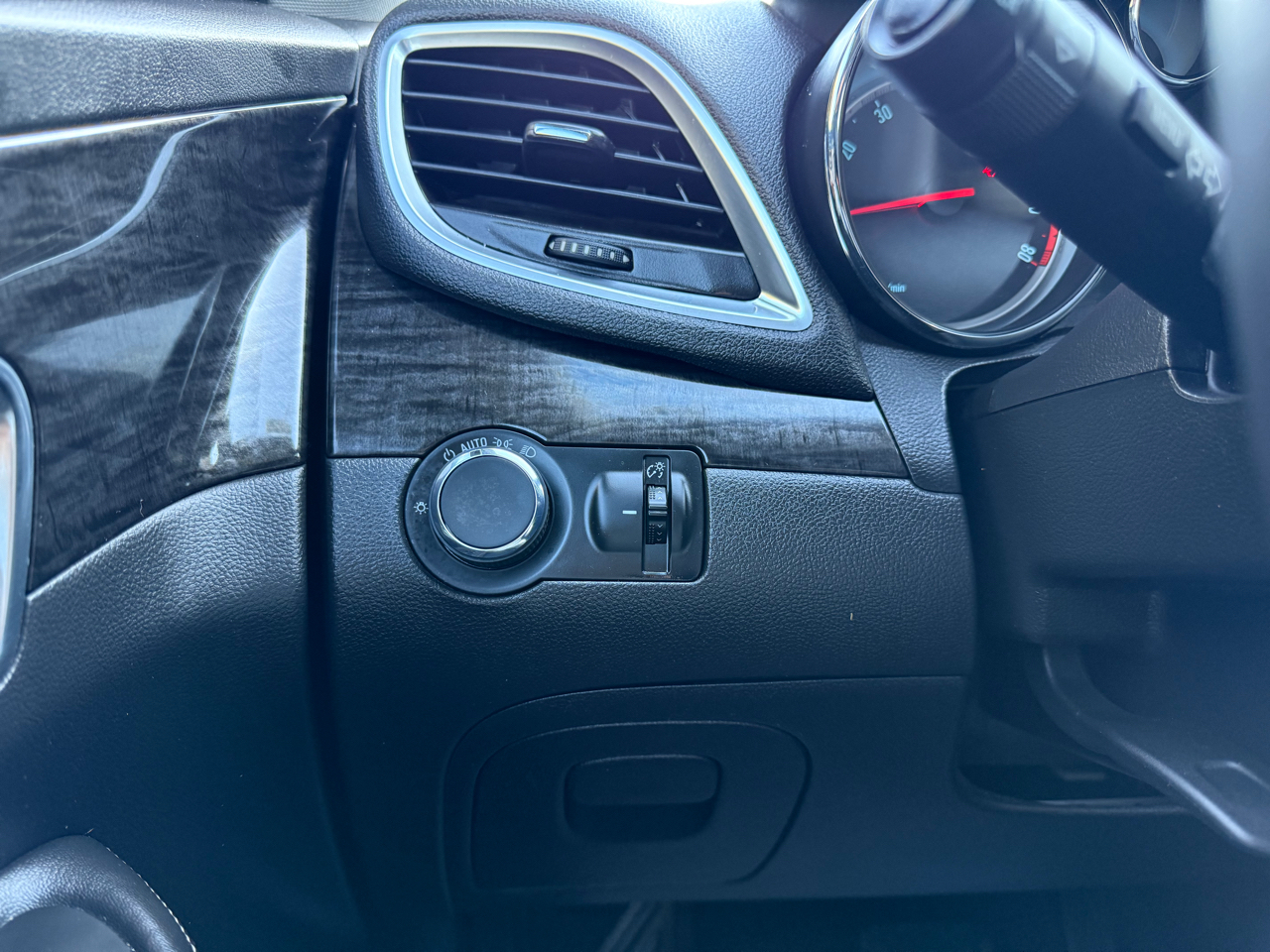 Buick Encore Base FWD 2016 Buick Encore Base FWD 2016