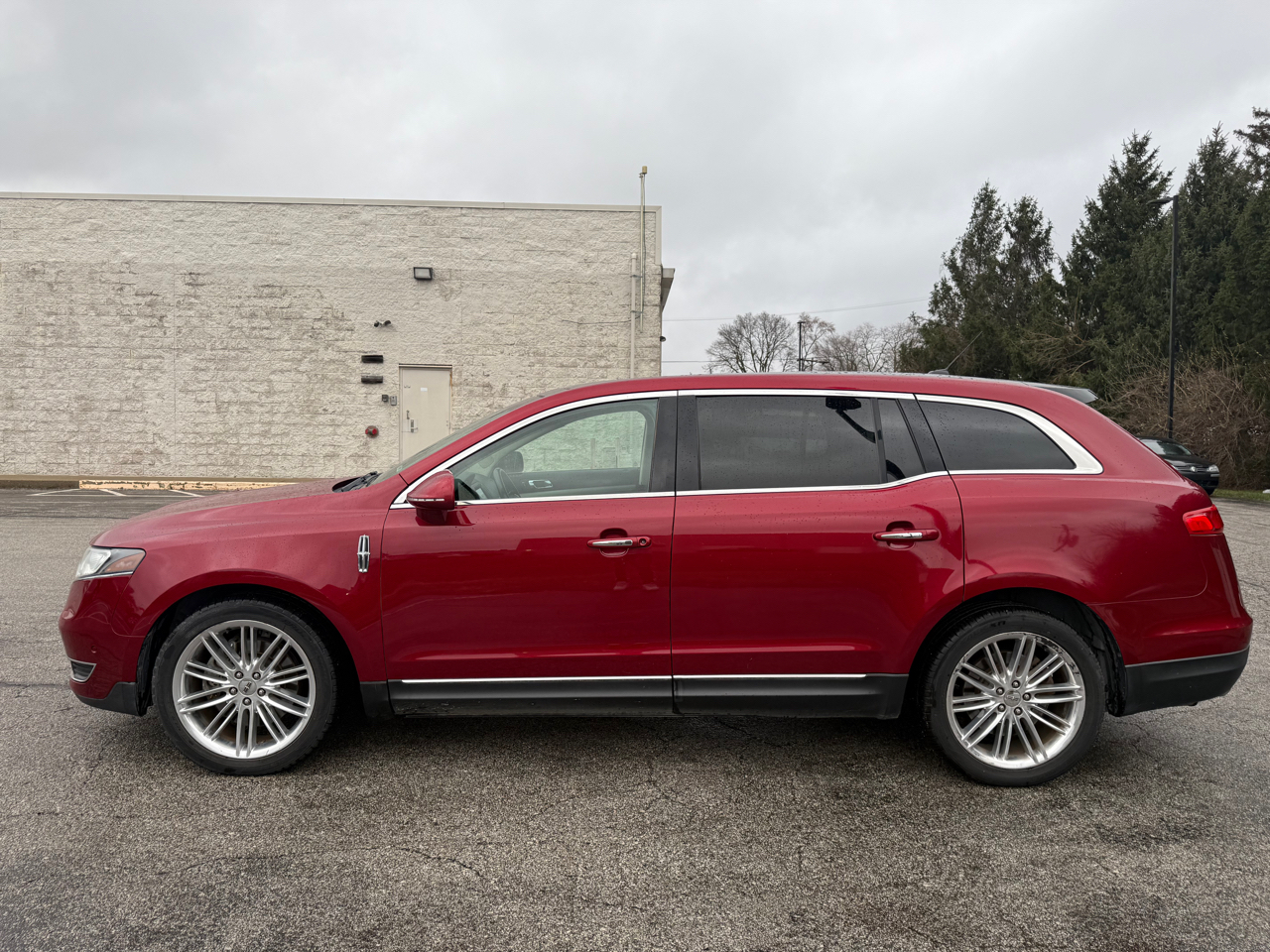 Lincoln MKT 3.5L with EcoBoost AWD 2017
