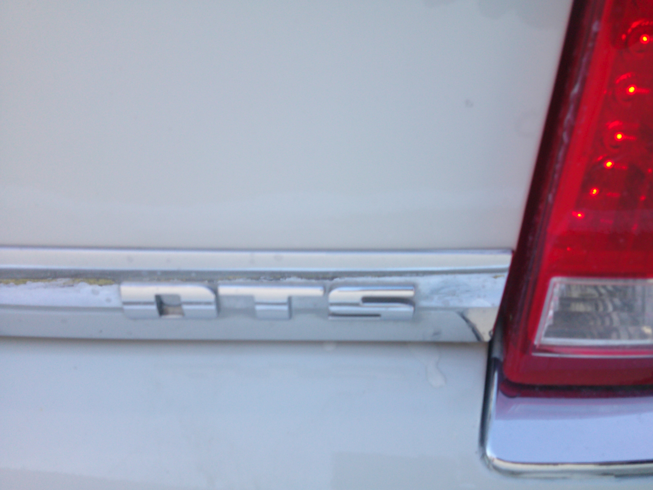 Cadillac DTS Premium w/ Navi 2011