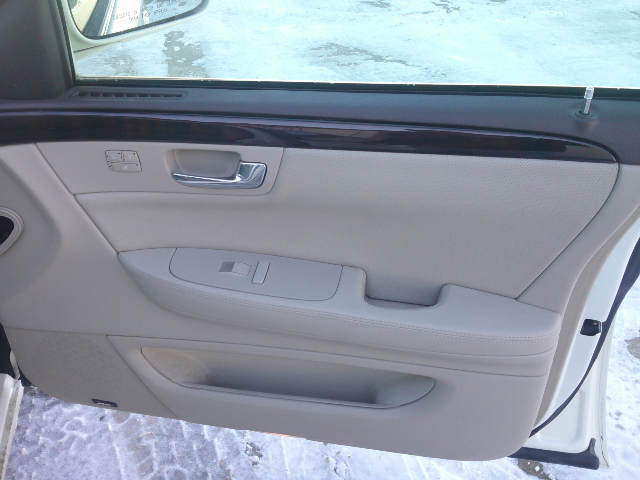 Cadillac DTS Premium w/ Navi 2011