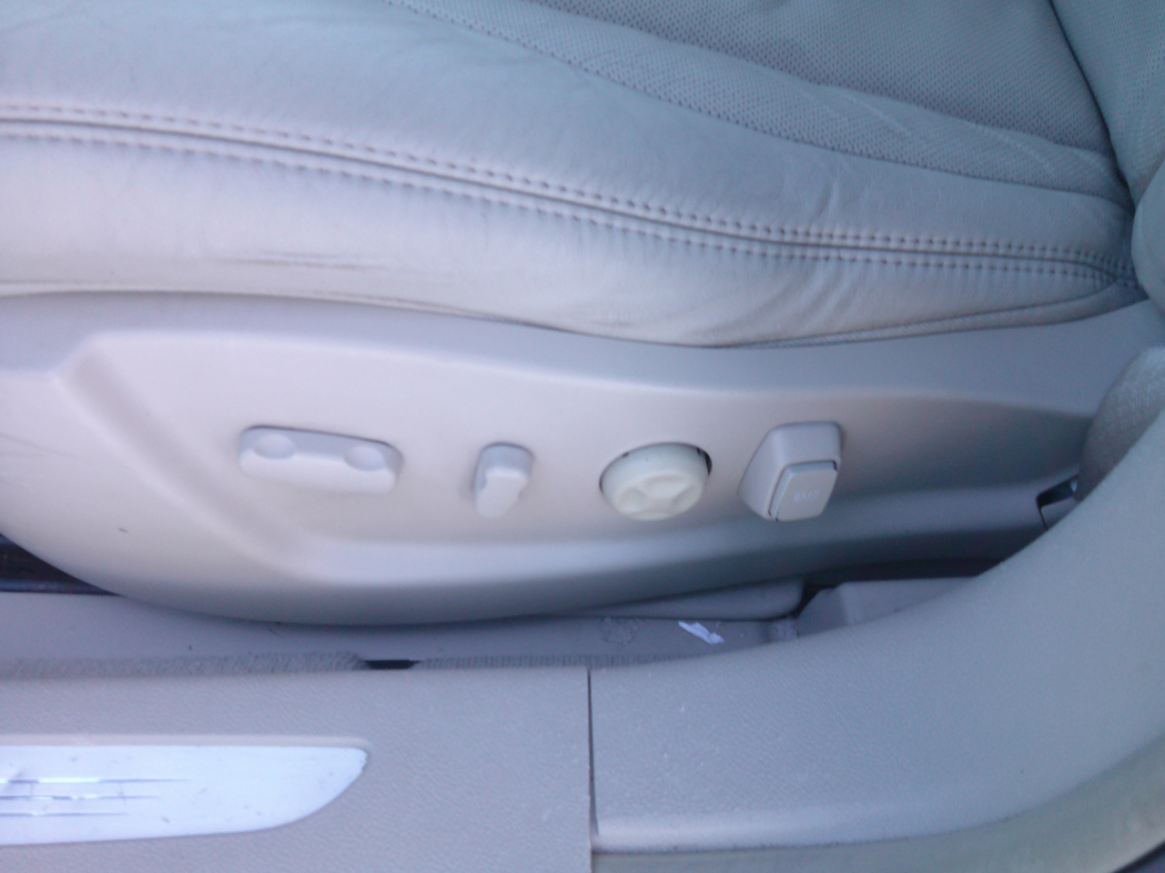 Cadillac DTS Premium w/ Navi 2011