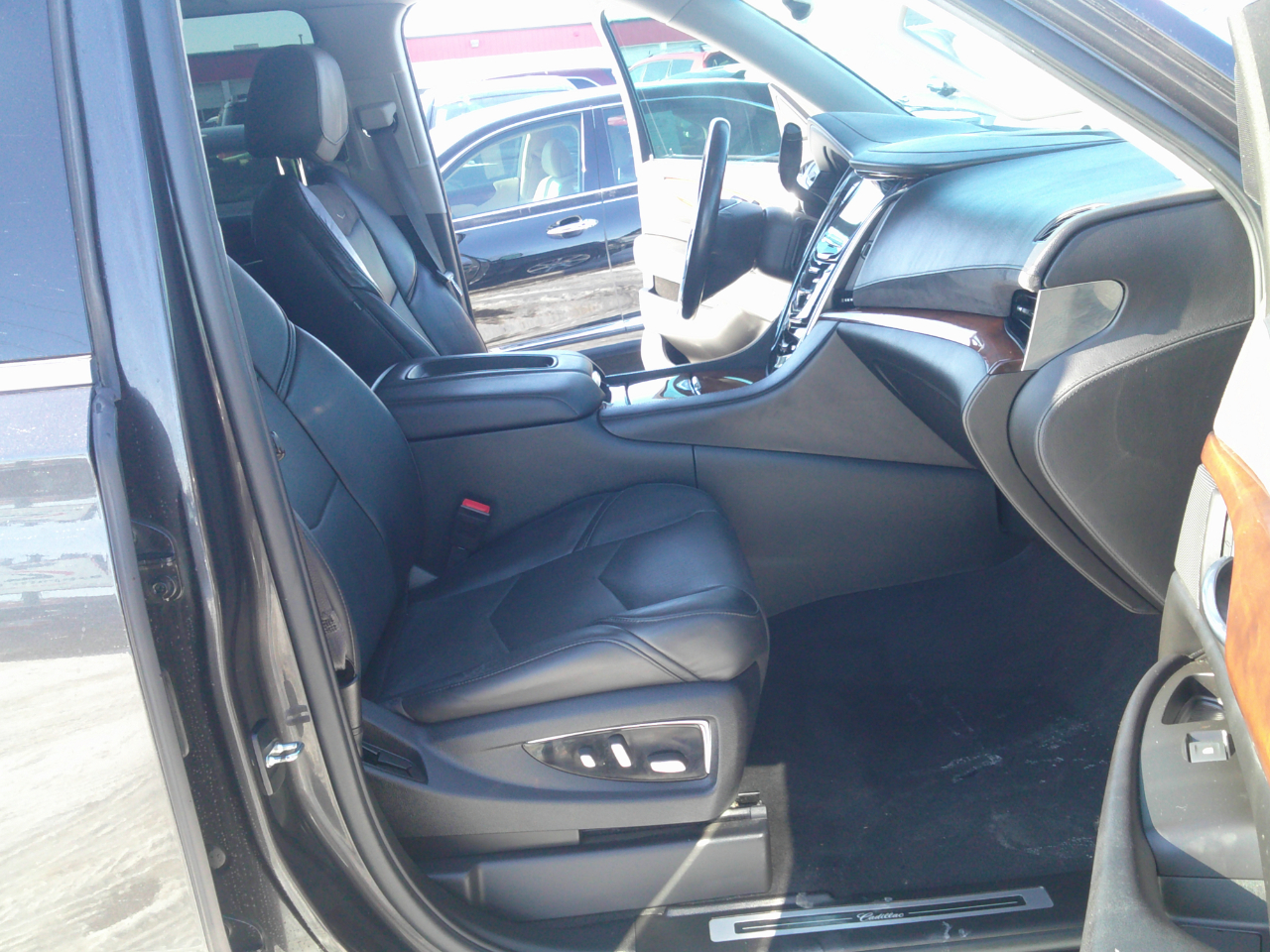 Cadillac Escalade ESV Luxury 4WD 2015