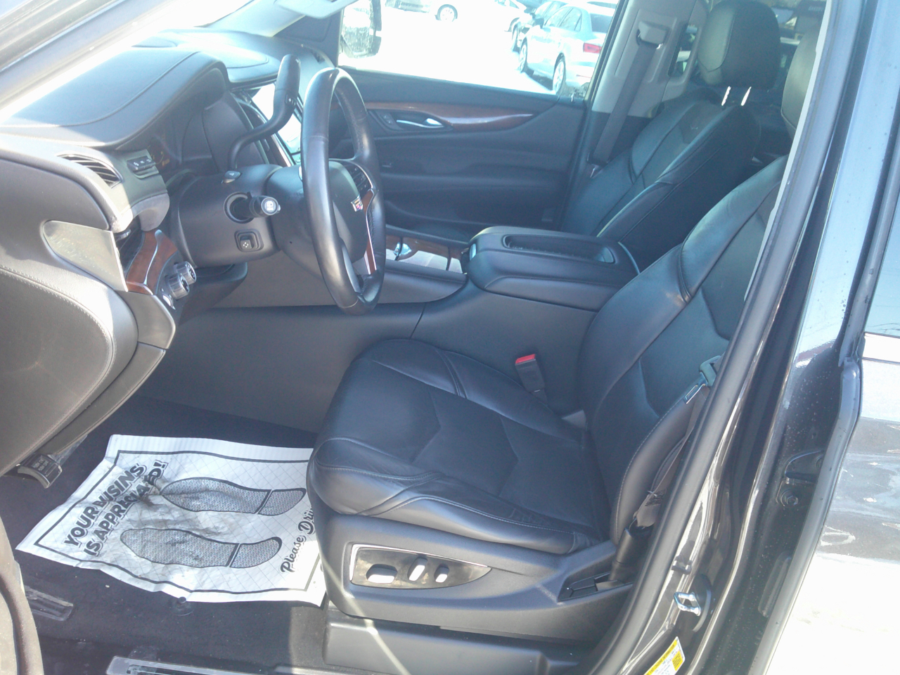 Cadillac Escalade ESV Luxury 4WD 2015