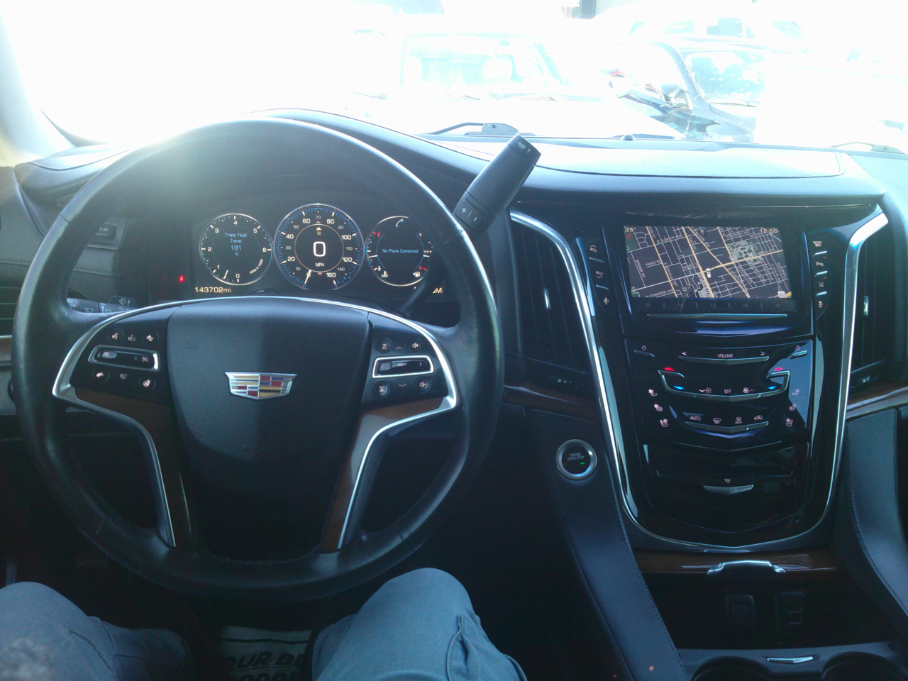 Cadillac Escalade ESV Luxury 4WD 2015