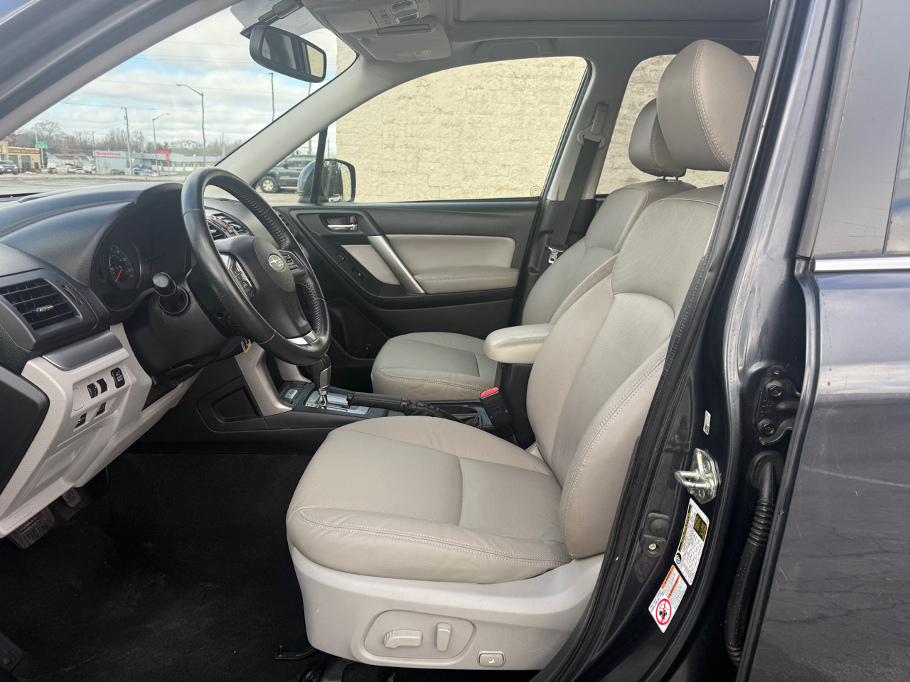 Subaru Forester 2.5i Limited 2014