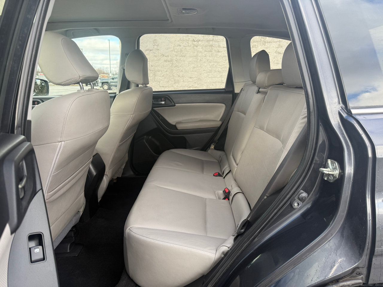 Subaru Forester 2.5i Limited 2014