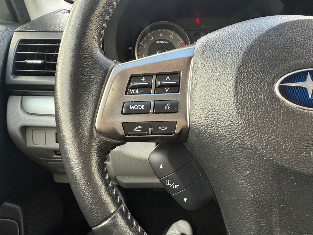 Subaru Forester 2.5i Limited 2014