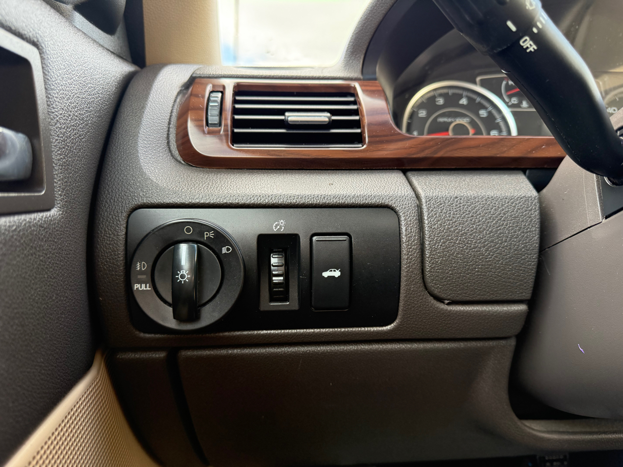 Ford Taurus SEL 2008