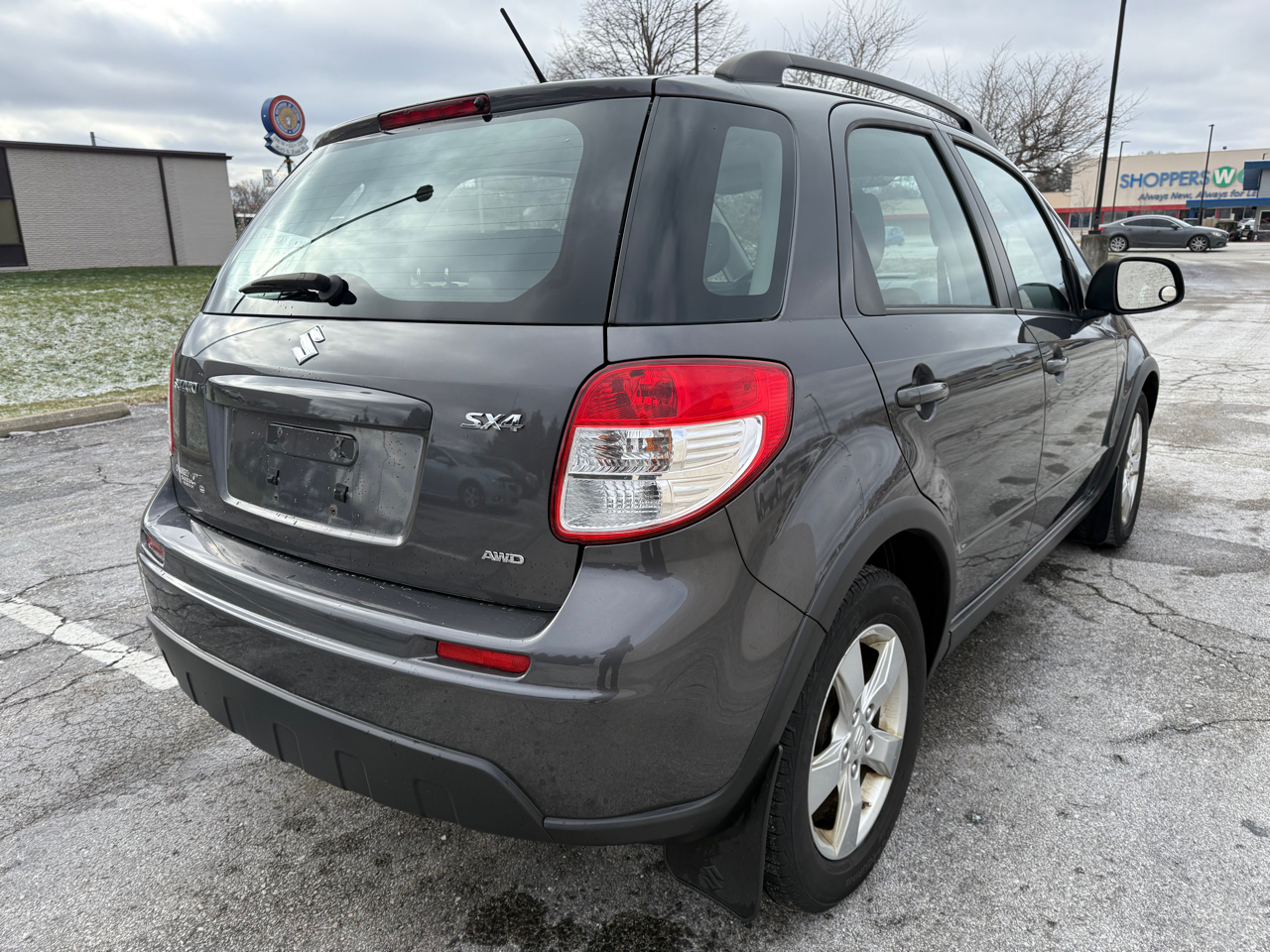 Suzuki SX4 Crossover Base AWD 2011