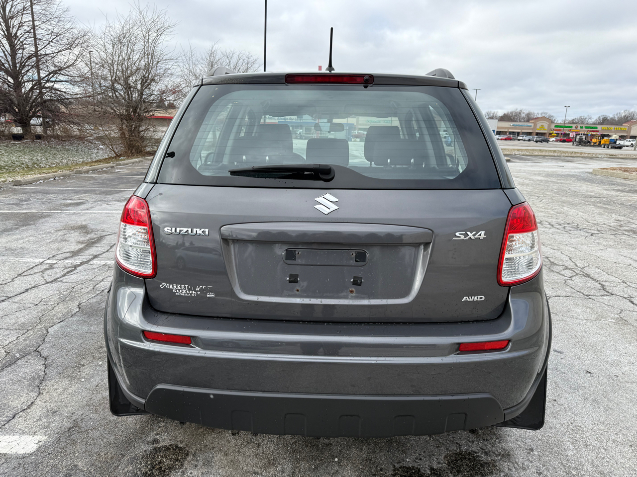 Suzuki SX4 Crossover Base AWD 2011