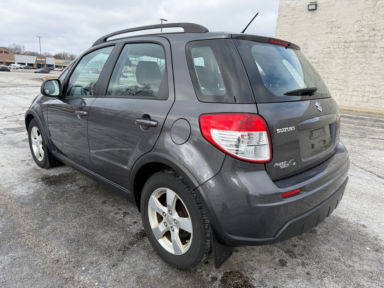 Suzuki SX4 Crossover Base AWD 2011