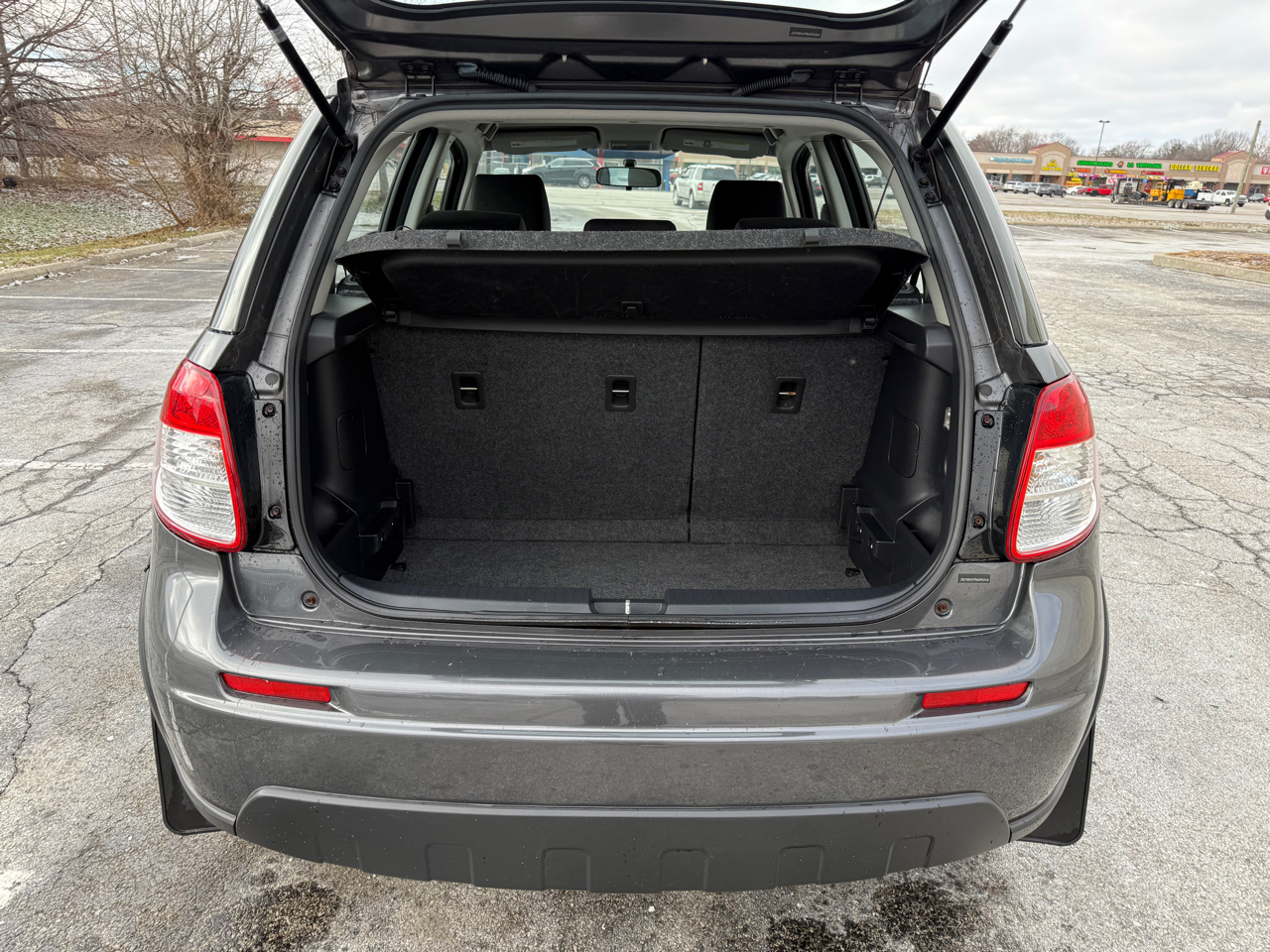 Suzuki SX4 Crossover Base AWD 2011