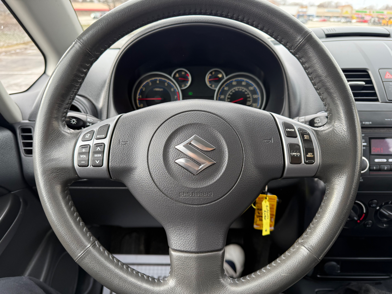 Suzuki SX4 Crossover Base AWD 2011