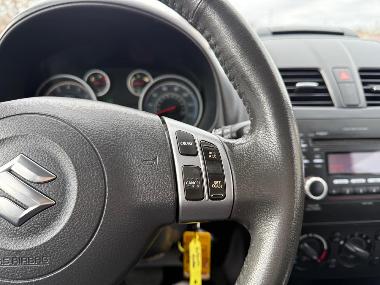 Suzuki SX4 Crossover Base AWD 2011