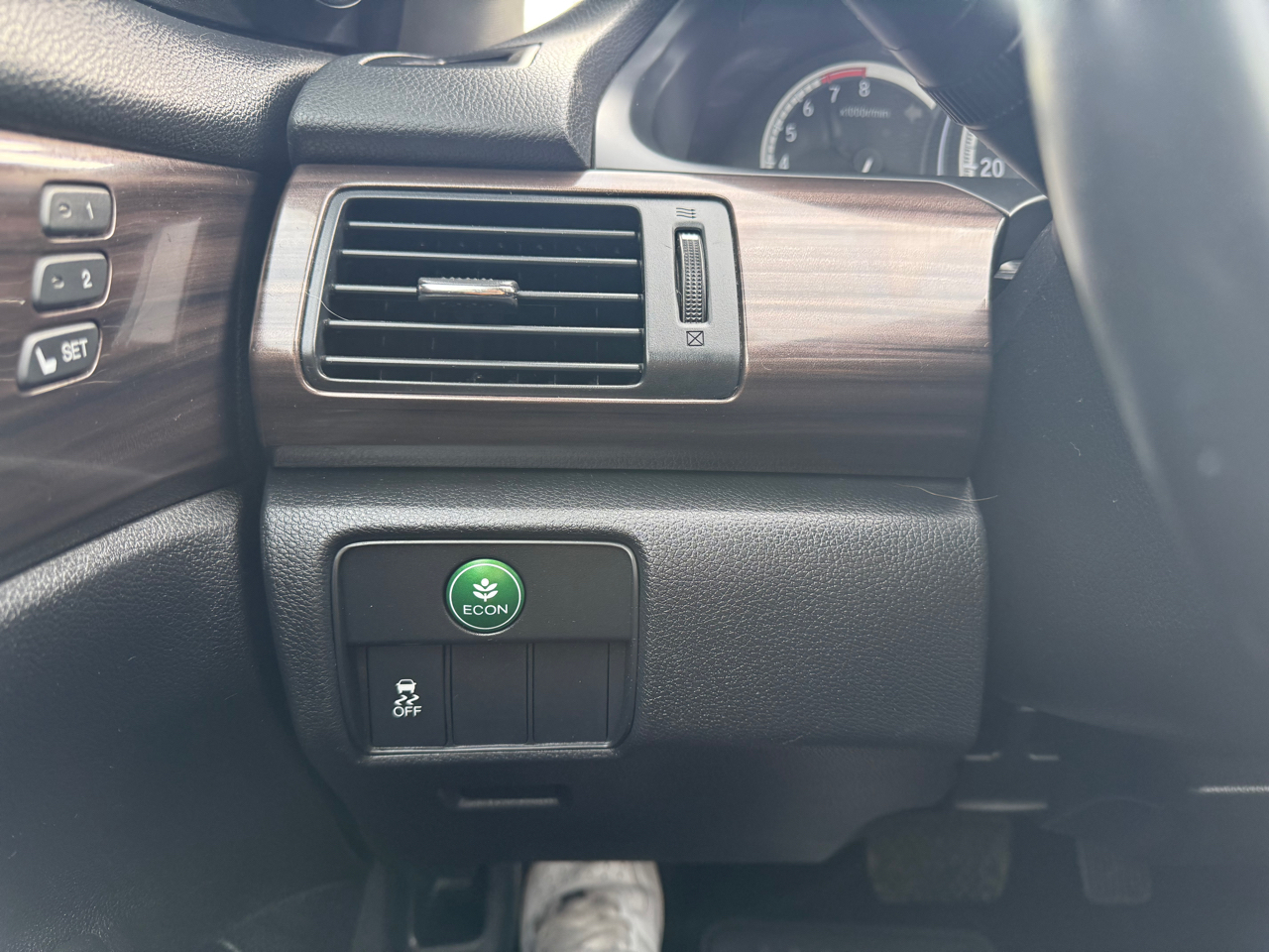 Honda Accord EX-L Sedan V6 6-Spd AT 2016