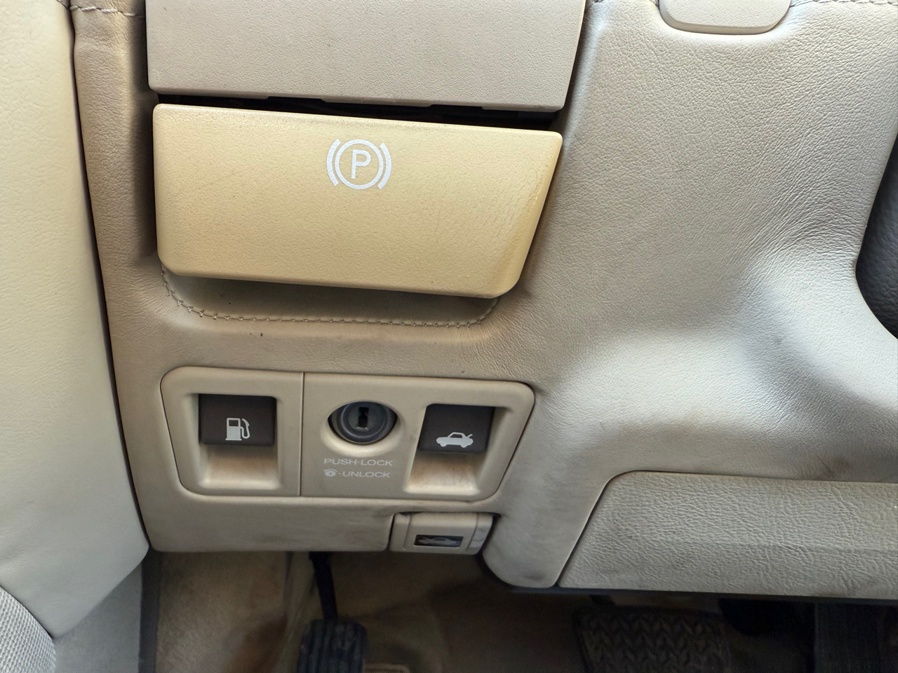 Lexus LS 430 Sedan 2005