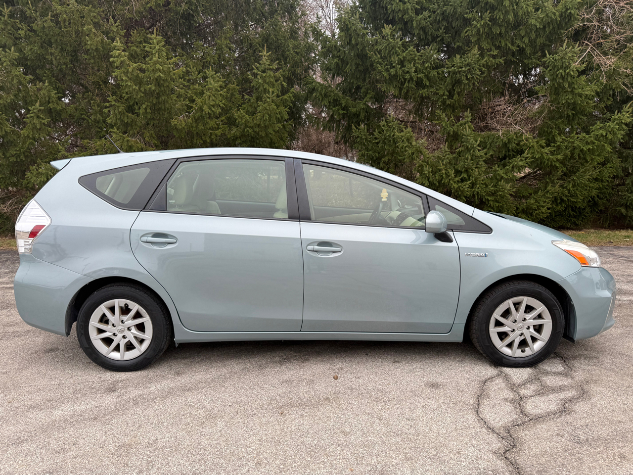 Toyota Prius V Three 2014
