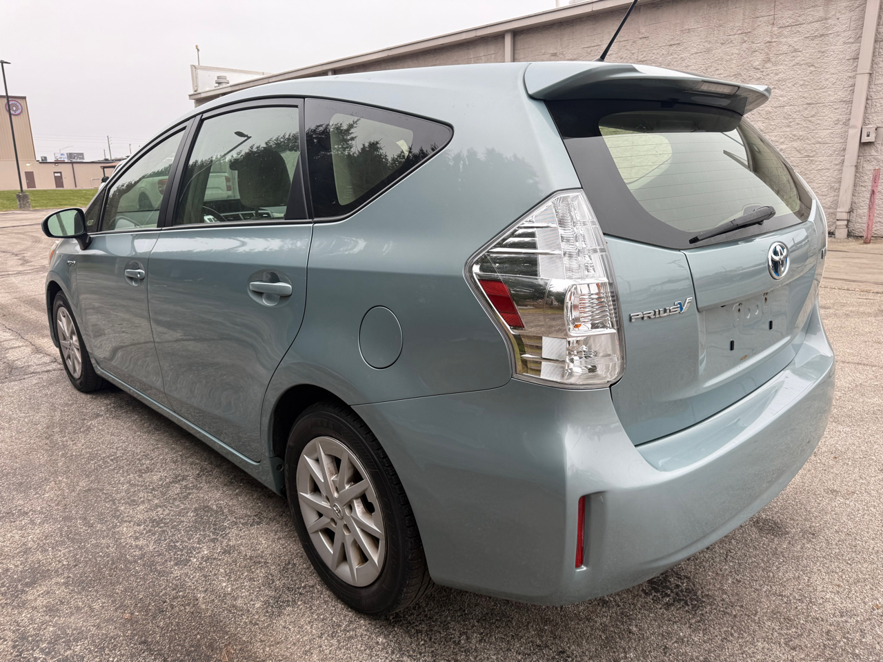 Toyota Prius V Three 2014