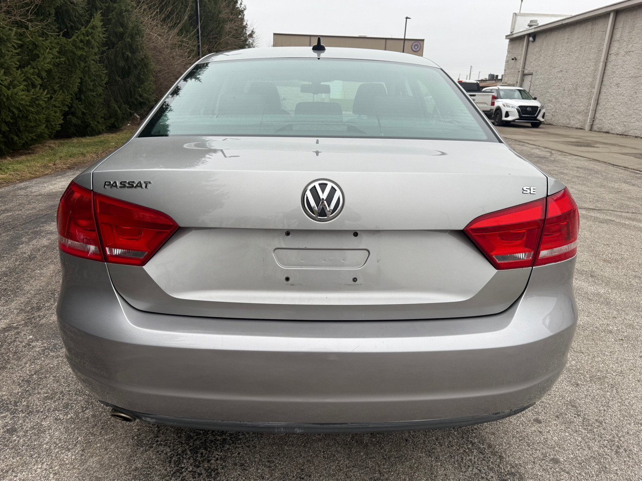 Volkswagen Passat 2.5L SE AT 2012