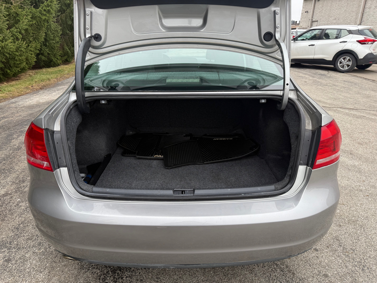 Volkswagen Passat 2.5L SE AT 2012