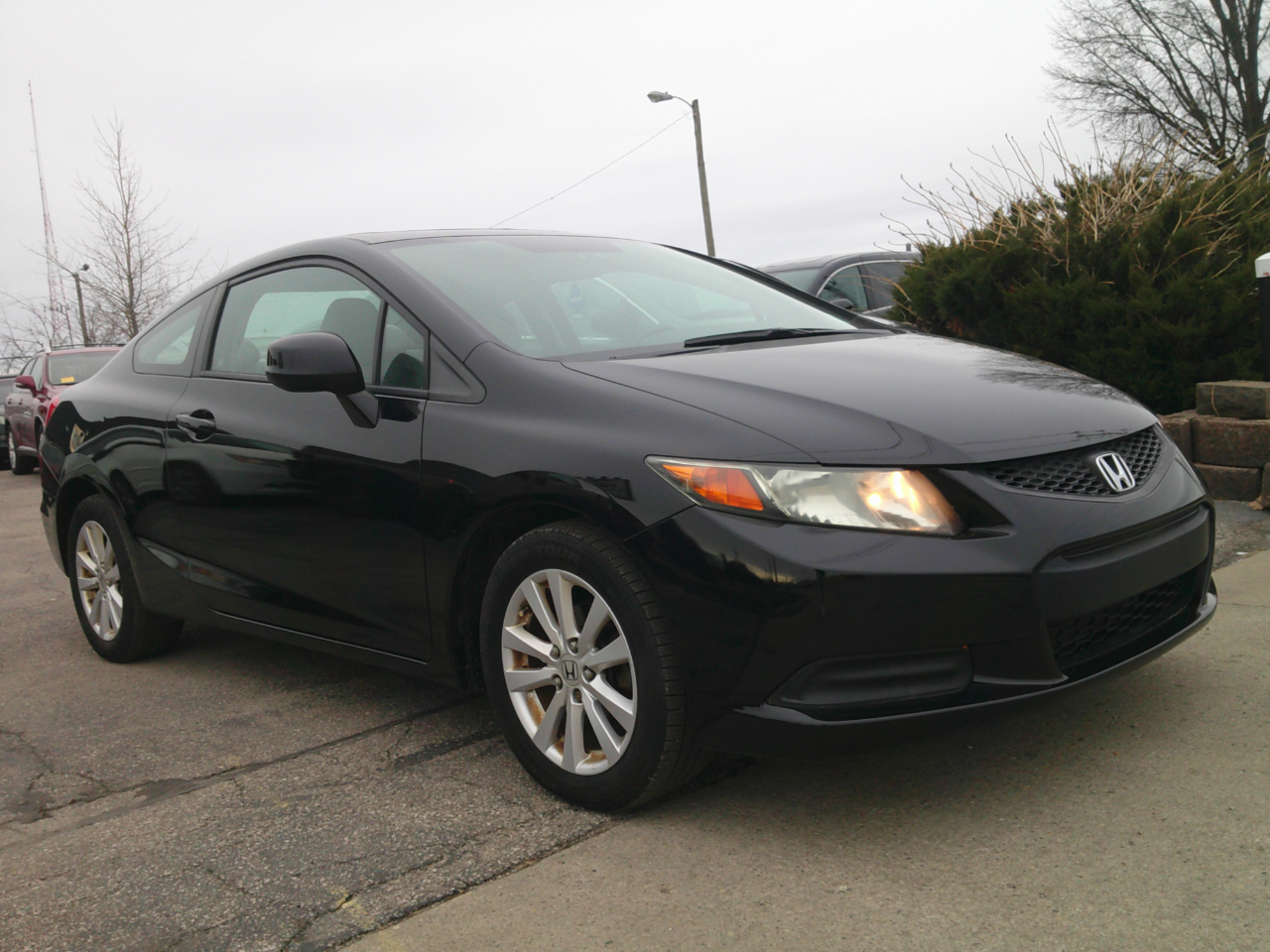 Honda Civic EX Coupe 5-Speed AT 2012