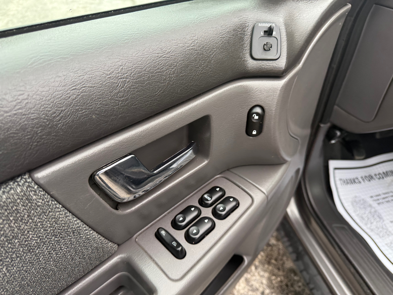 Ford Taurus SE Standard 2002