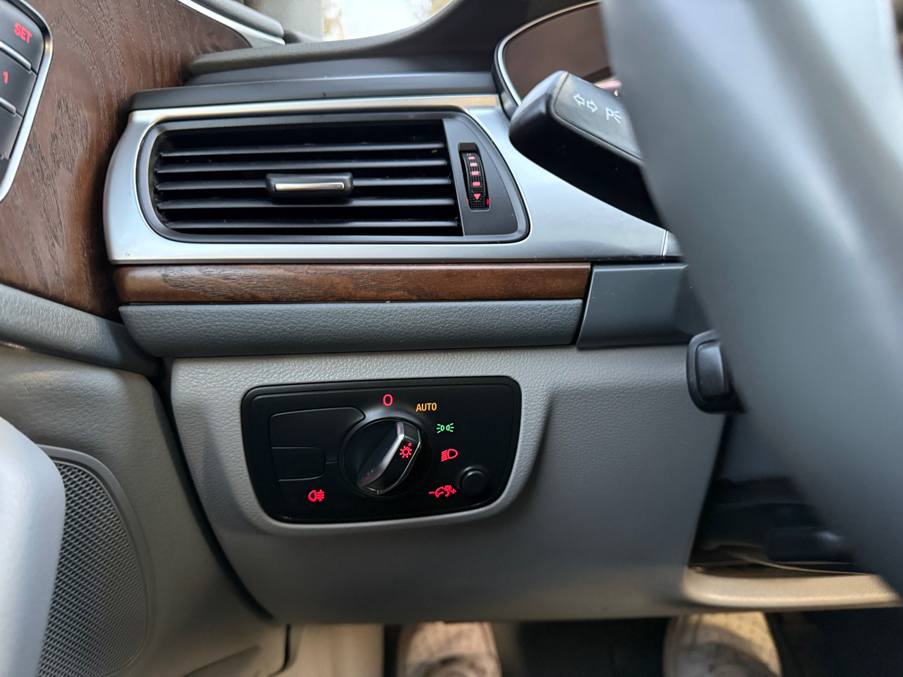 Audi A6 2.0T Premium Plus 2015