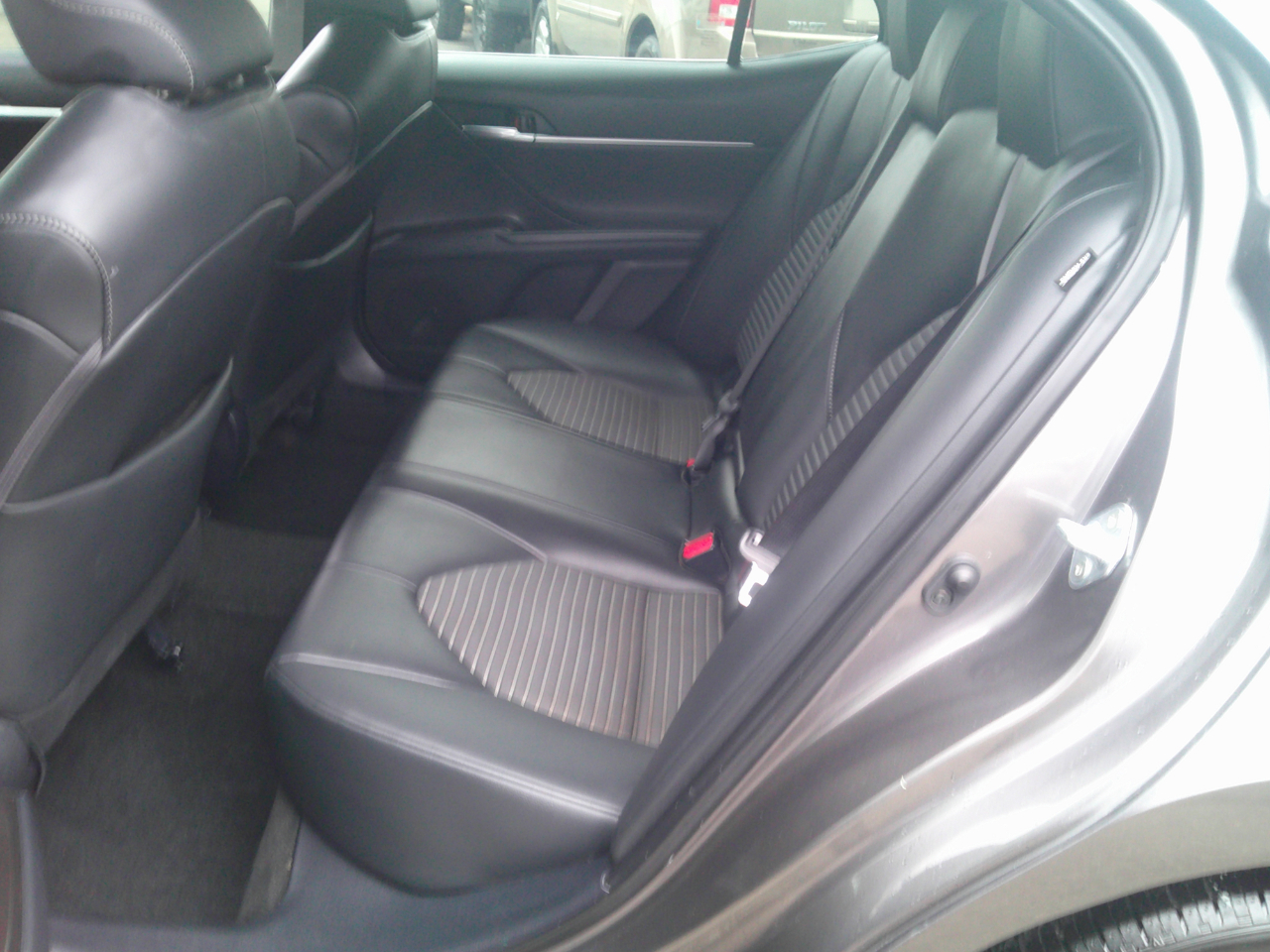 Toyota Camry SE 2023