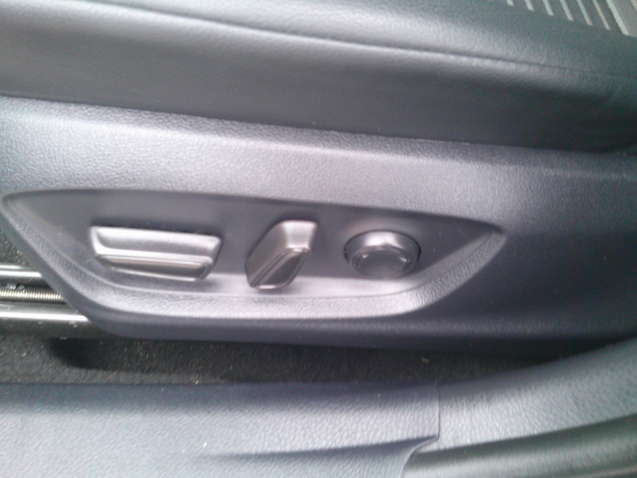 Toyota Camry SE 2023