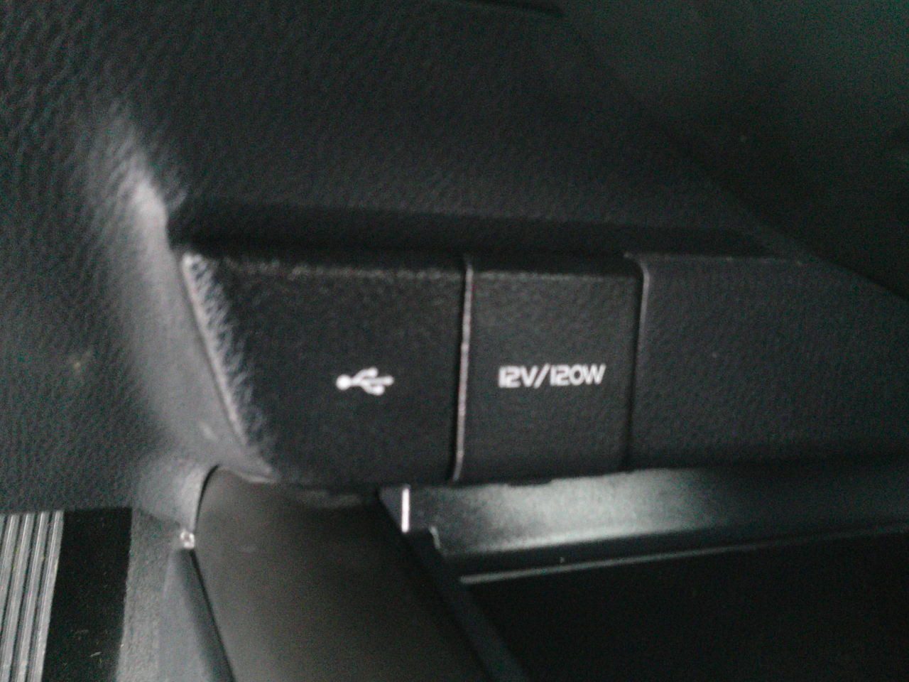 Toyota Camry SE 2023