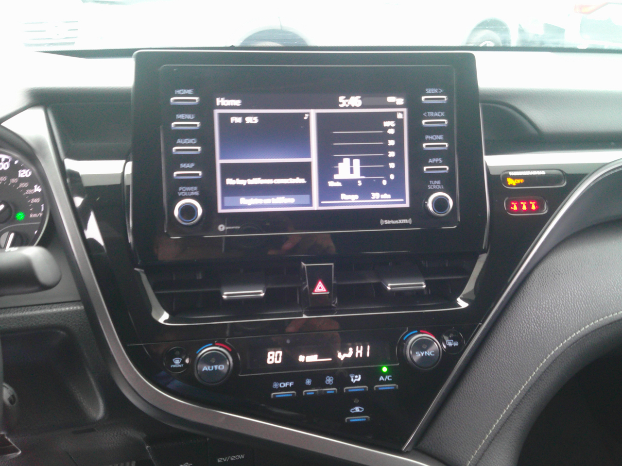 Toyota Camry SE 2023