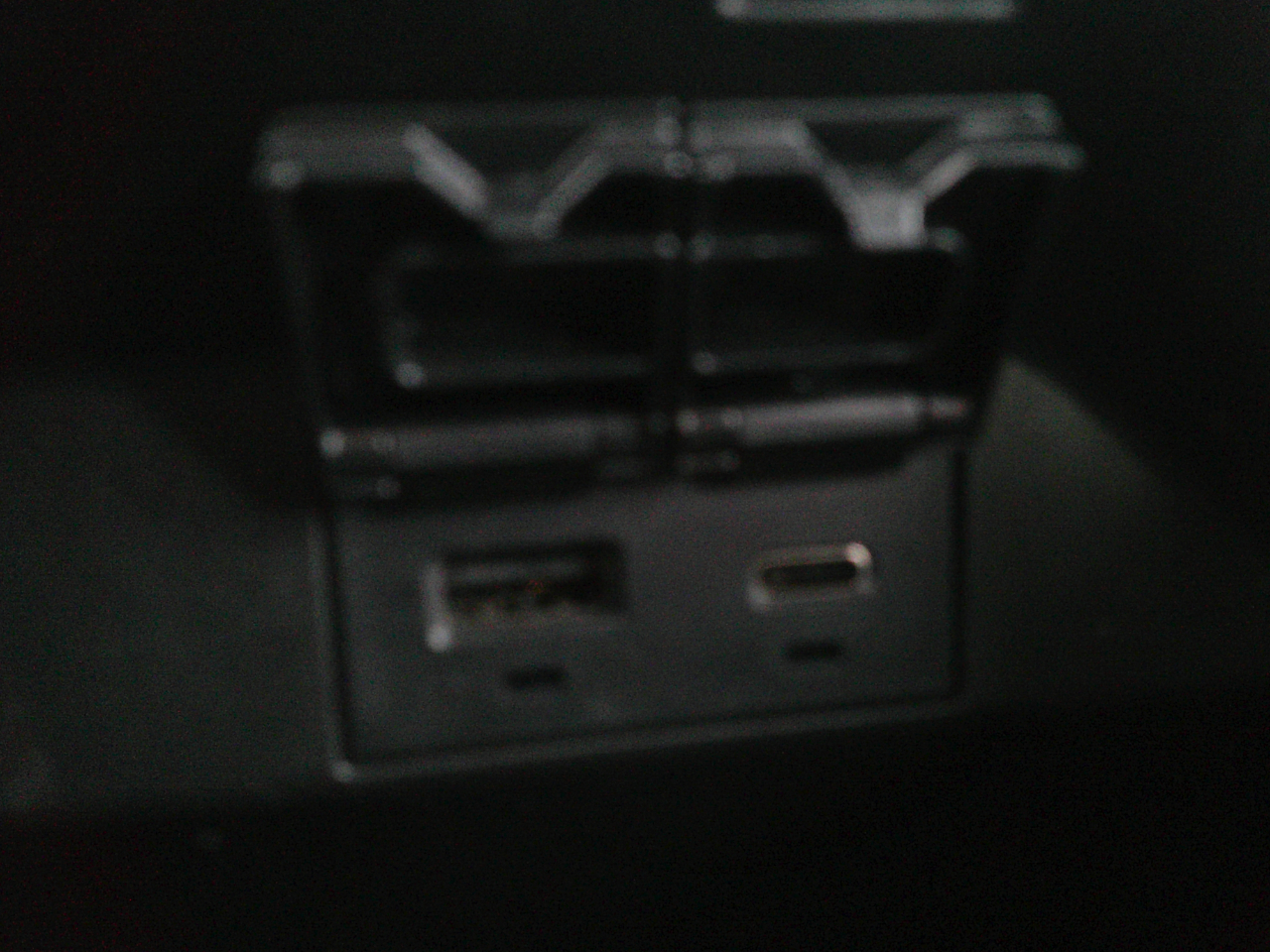 Toyota Camry SE 2023