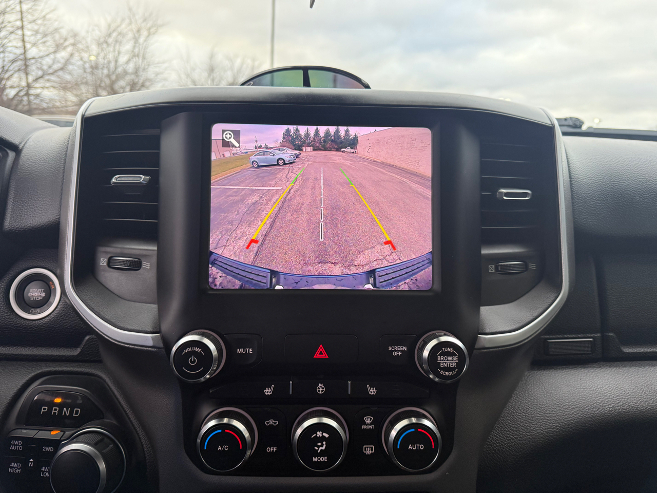 RAM 1500 Big Horn Crew Cab LWB 4WD 2019