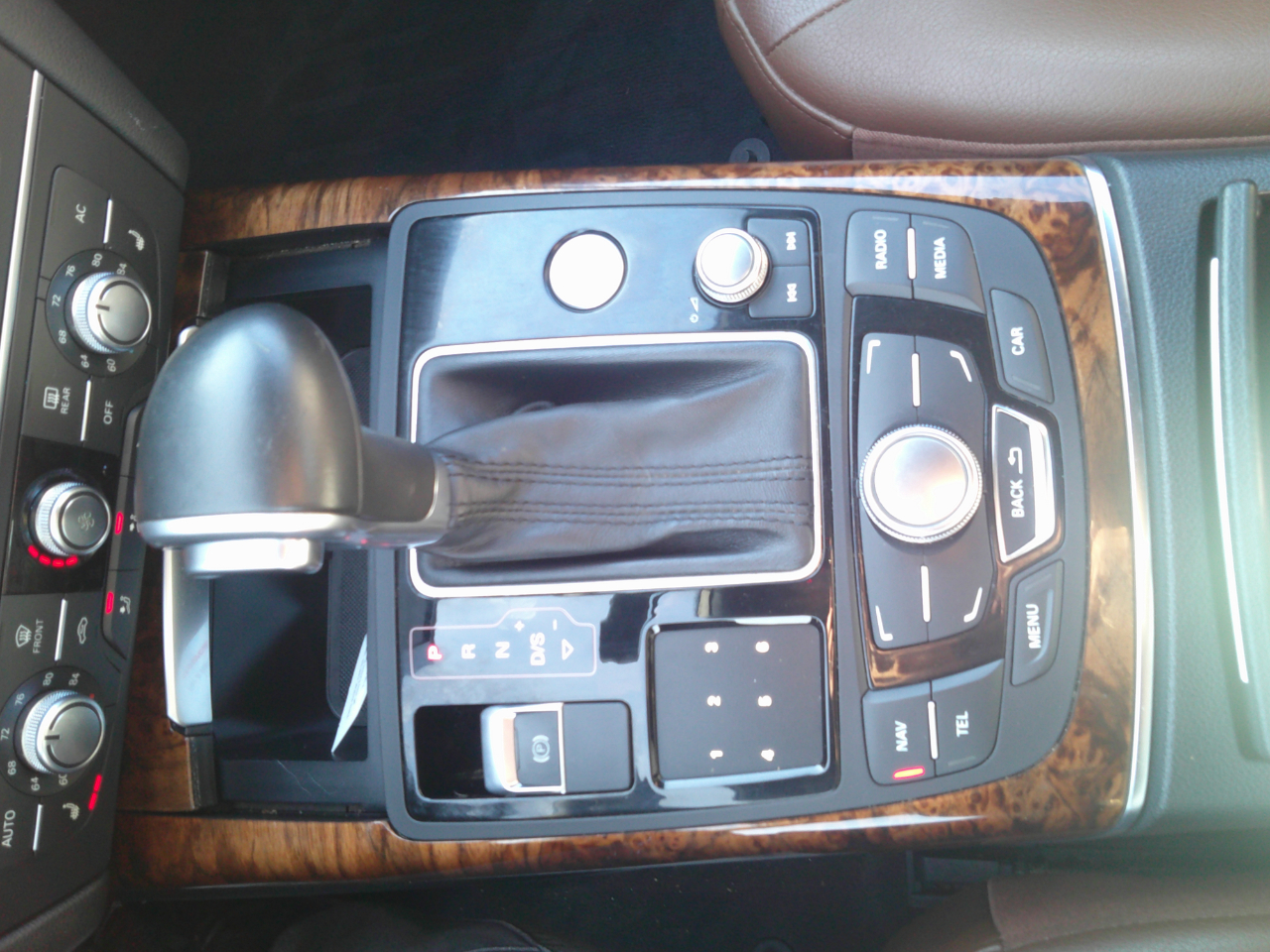 Audi A6 2.0T Premium Sedan FrontTrak Multitronic 2013