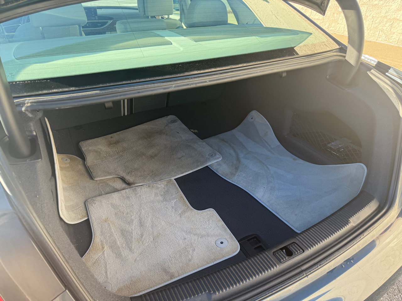 Audi A6 2.0T Premium Plus 2015