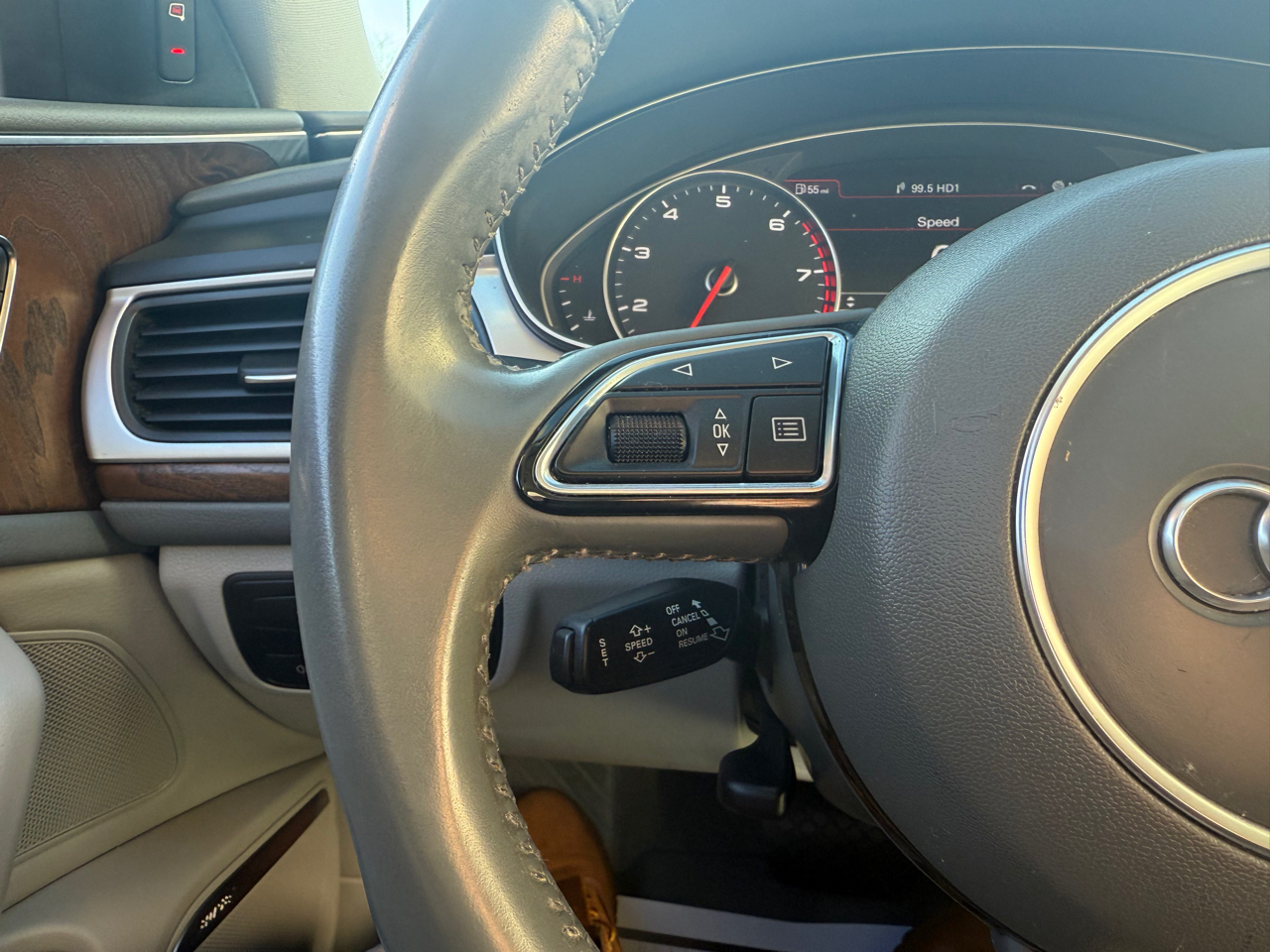 Audi A6 2.0T Premium Plus 2015