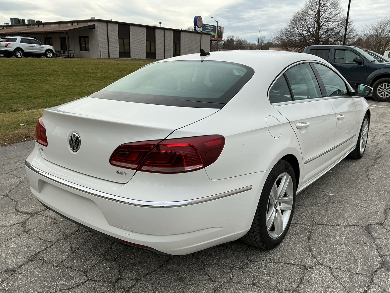 Volkswagen CC Sport w/Lighting Package 2013